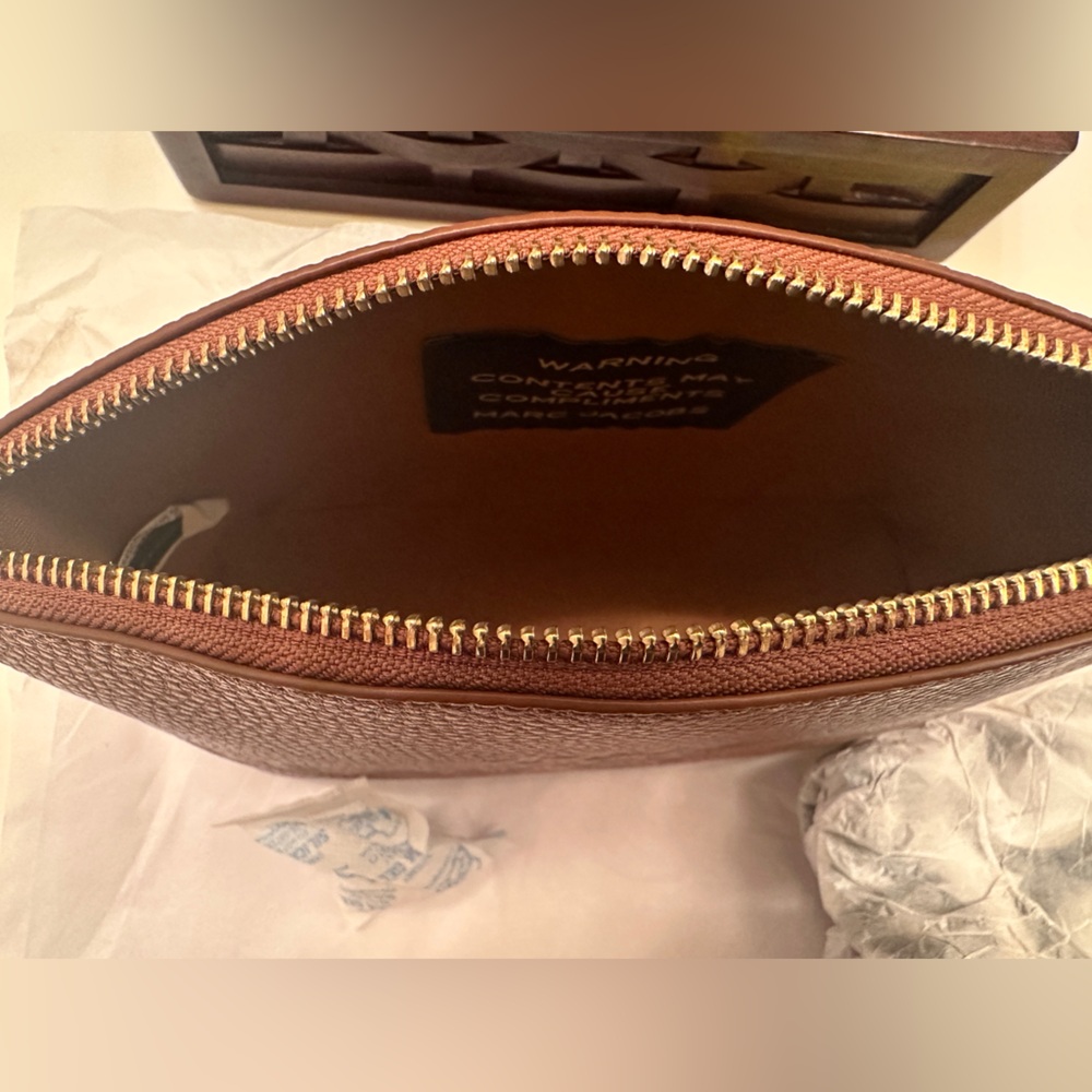 Authentic Marc Jacobs Brown Beauty Bag - Picture 10 of 12